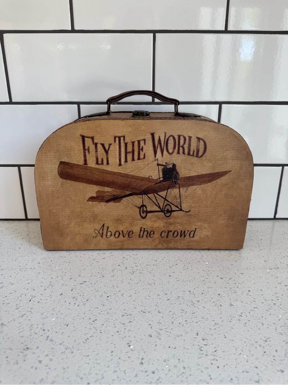 Vintage Inspired“Fly The World Above The Crowd” Decorative Storage Case